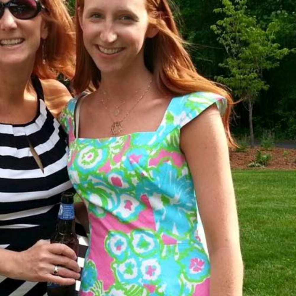 Lilly Pulitzer - Picture 2 of 4